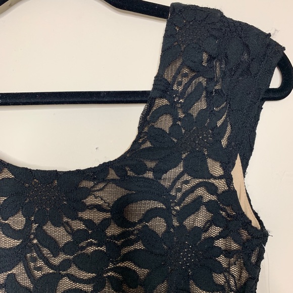 Justfab Lace Dress - Picture 2 of 7